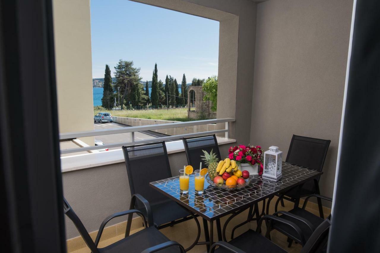 Little Beauty Apartment Trogir Bagian luar foto